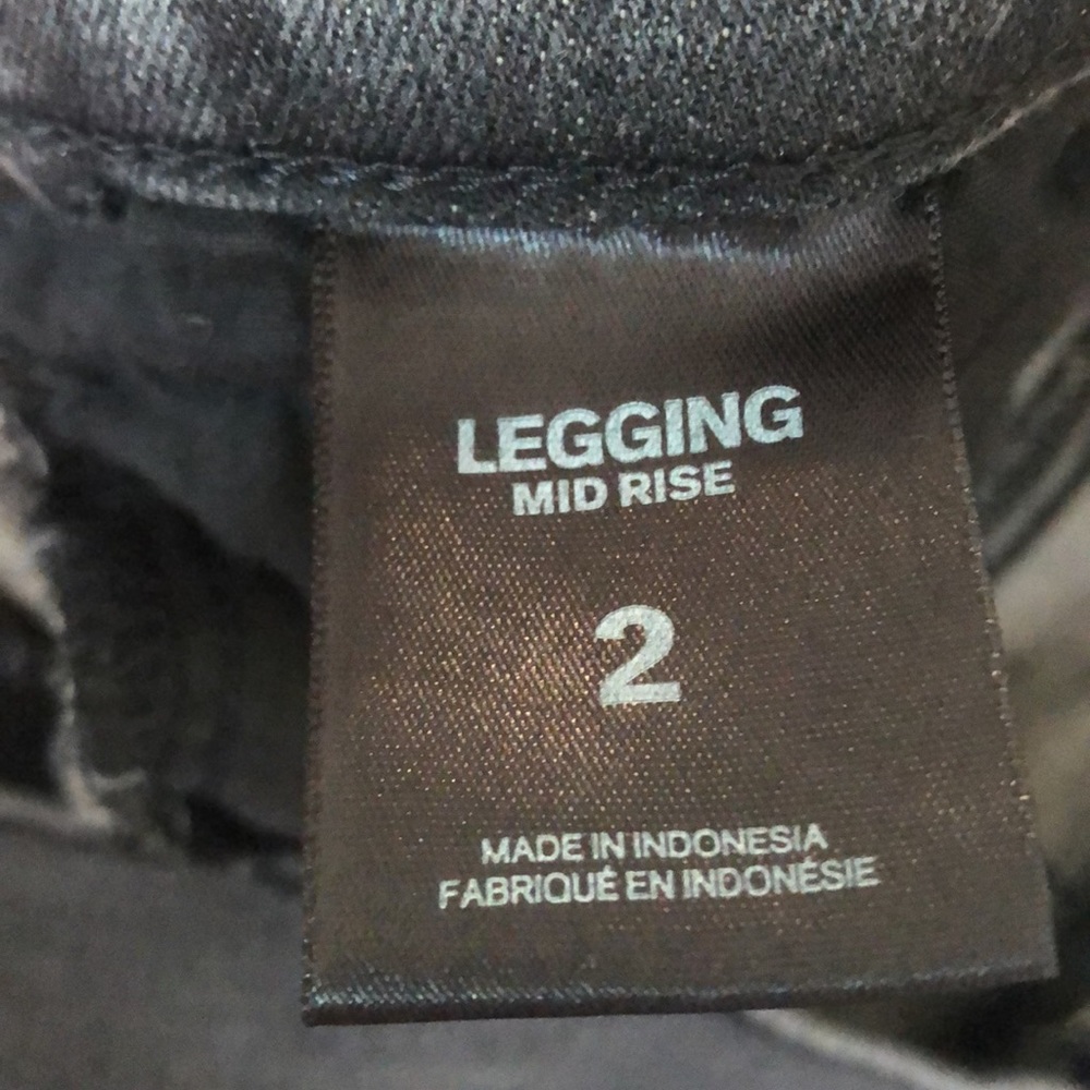 Express Mid Rise Jeans - Picture 3 of 5